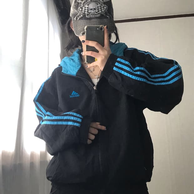 아디다스 90s 누빔 패딩