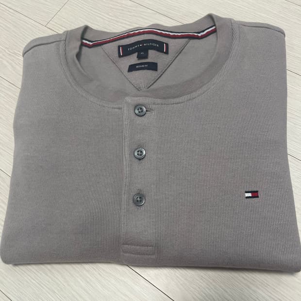 타미힐피거 헨리넥 니트 그레이베이지 XL