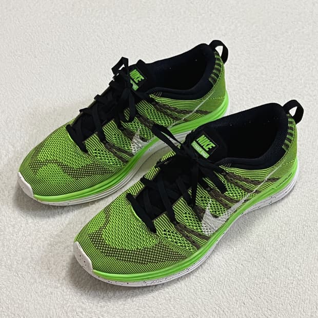 나이키 플라이니트 루나1+ 일렉그린