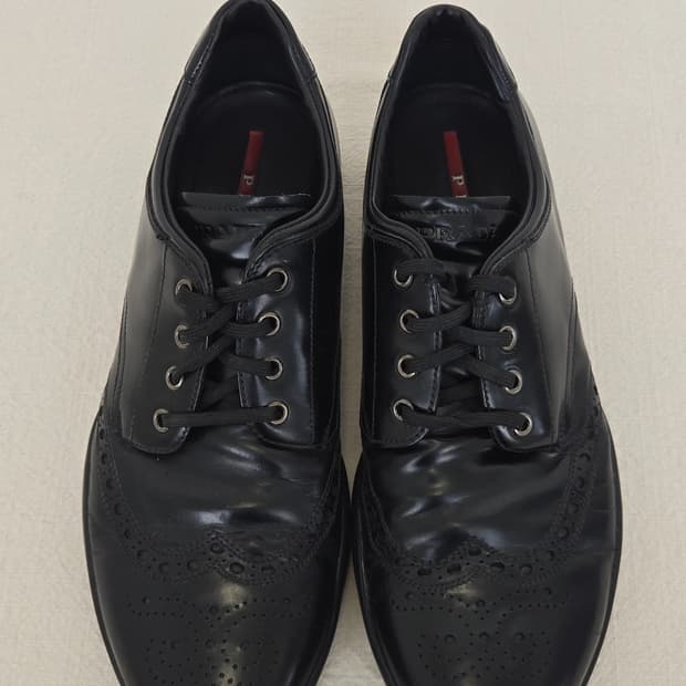 프라다 스포츠 윙팁 레더 슈즈