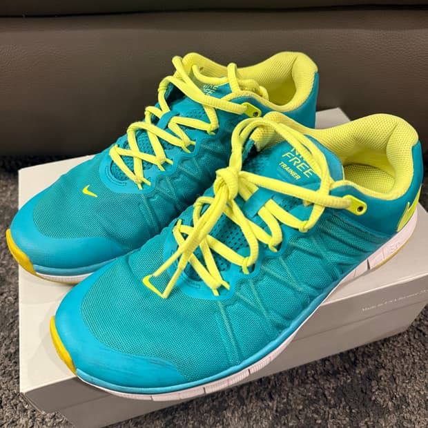 (270) 나이키 프리 트레이너 3.0 러닝화