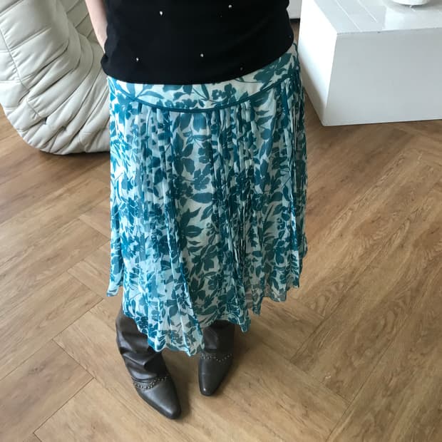 vintage pattern skirt