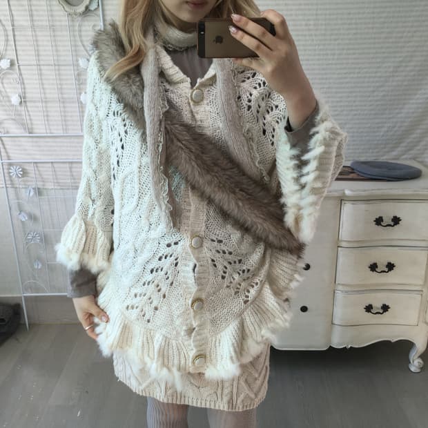 INGNI 아이보리 니트 후드 케이프