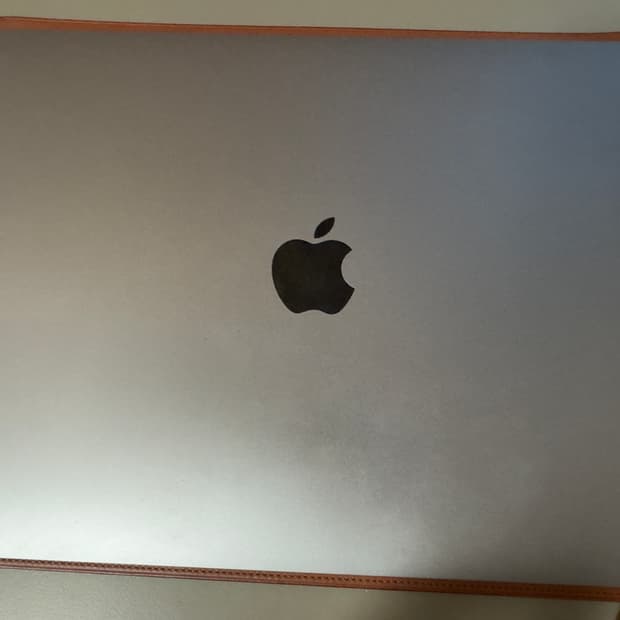 애플 맥북 에어 M1 8GB 성능 배터리 88% 정품파우치 특A급