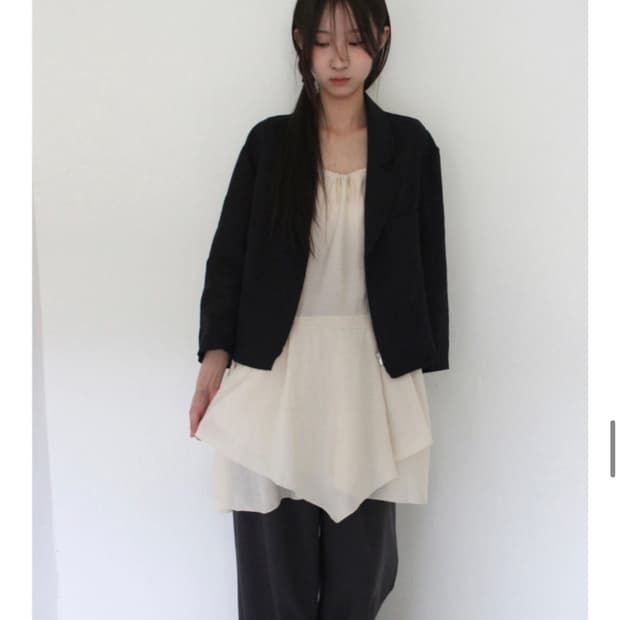 Sisiro half jacket and layered dress
