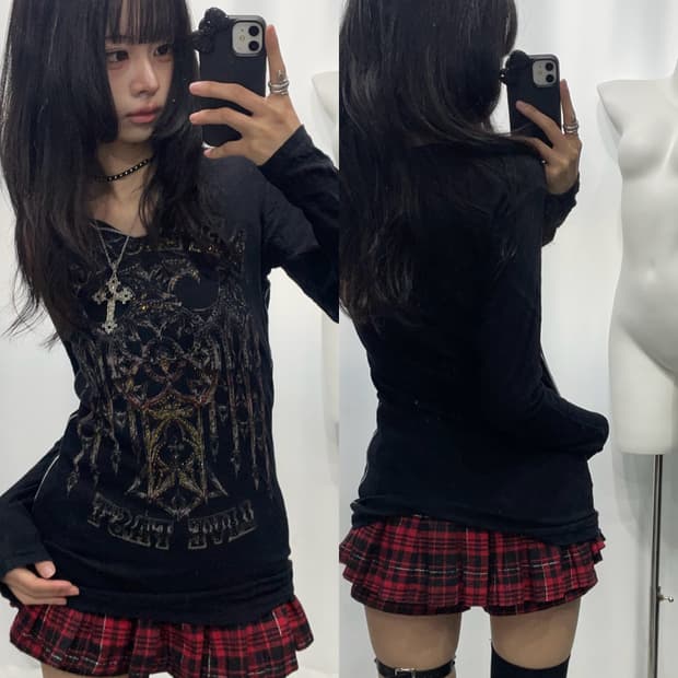 🎸블랙 프린팅 비즈 디테일 롱슬리브🎸