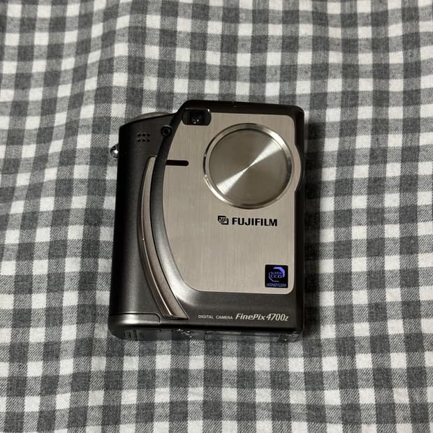 후지 파인픽스 4700z 블랙