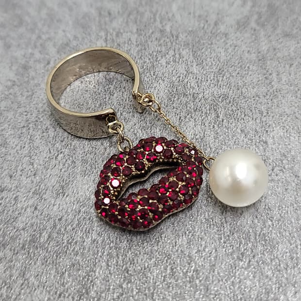 입술 빈티지반지