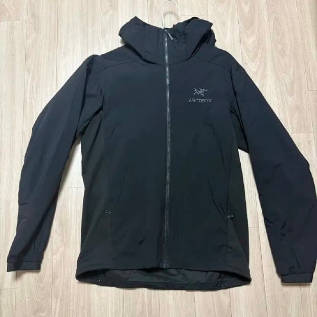 아크테릭스 아톰 LT 후드 블랙 S