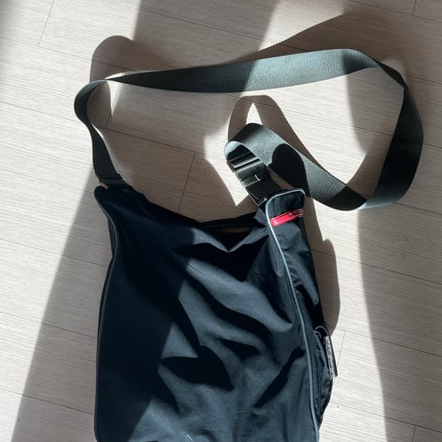 빈티지 프라다 스포츠 크로스백