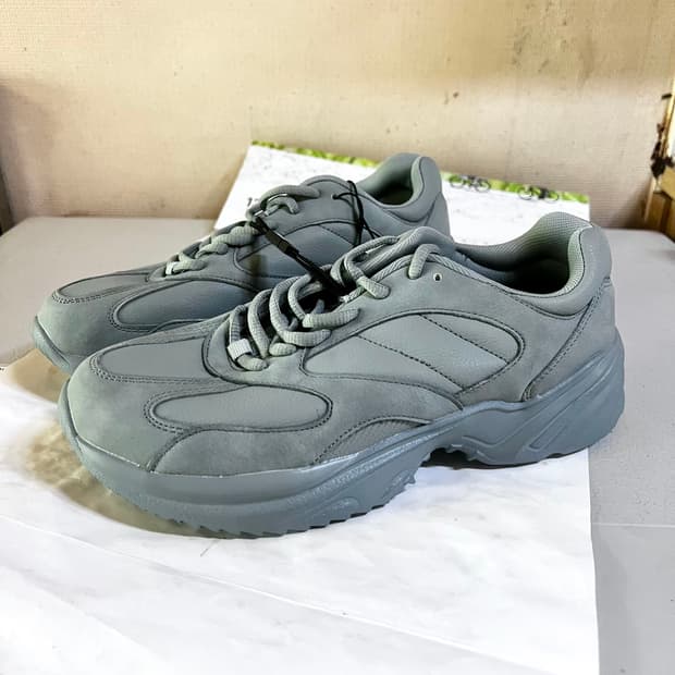 [265] 자라 로우 컷 스니커즈 새상품