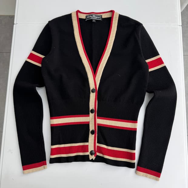 페레가모 가디건