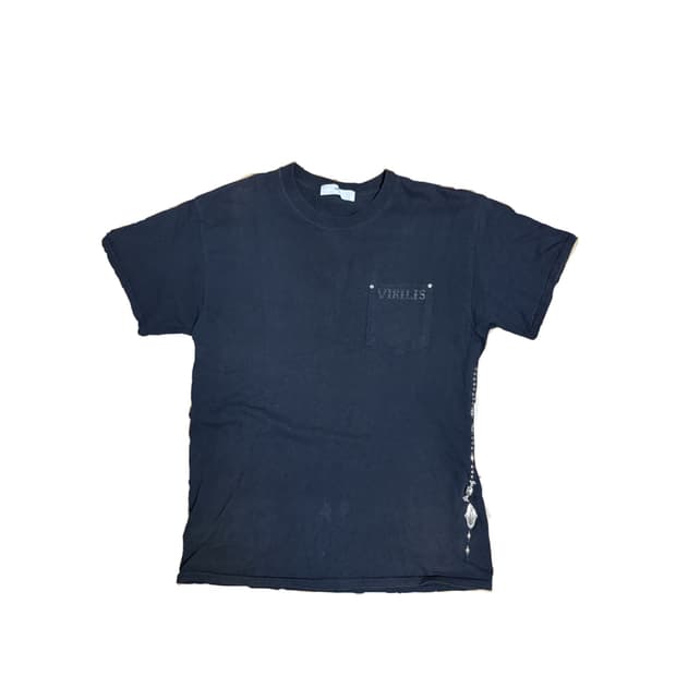 Toga virilis stud t-shirts