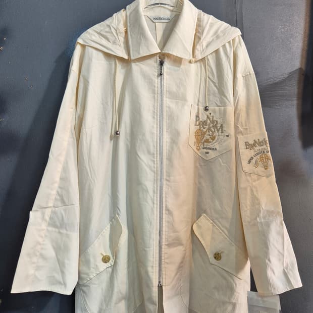 아이보리 M사이즈 셔츠형 자켓 텍달림 새상품