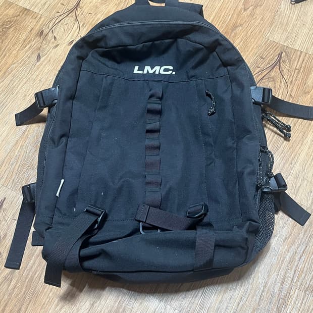 LMC 블랙 백팩