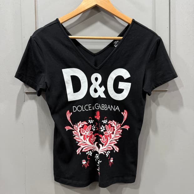 XL D&G 돌체앤가바나 여성 브이넥 반팔 티셔츠