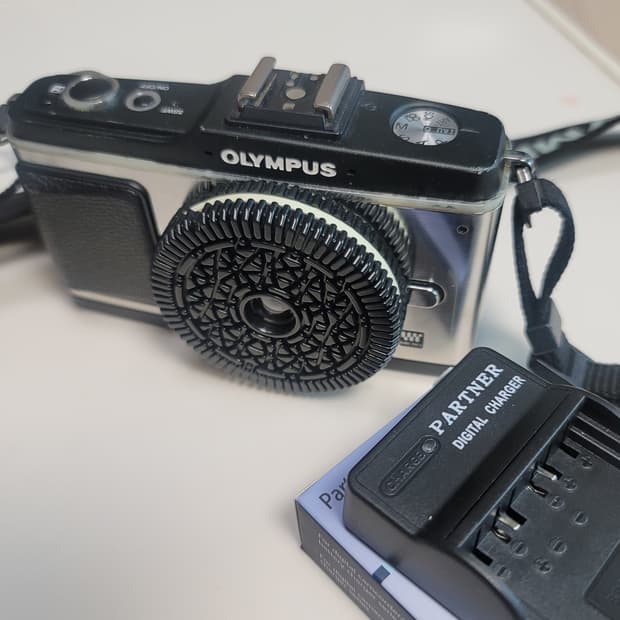올림푸스 펜 미러리스 PEN E-P2 디카+오레오 렌즈 빈티지 디지털 카