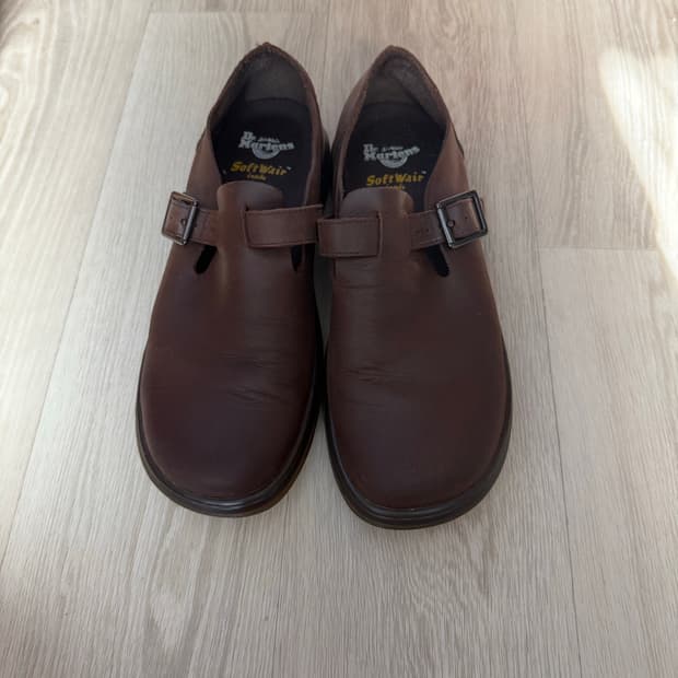 닥터마틴 페트리샤 브라운260