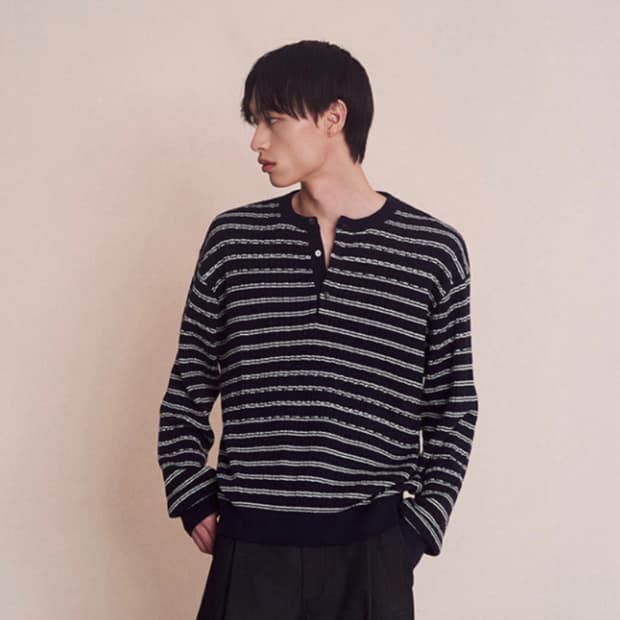 포커페이스 헨리넥 스트라이프 니트
