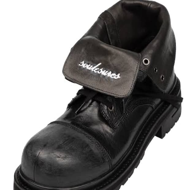 쏘유레슈어 코인서울 코인01 42사이즈 삽니다