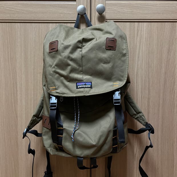 파타고니아 아버 백팩 카키 26L