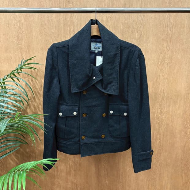 비비안 웨스트우드 더블 브레스트 숏 코트 오버사이즈 카라 디테일 네이비