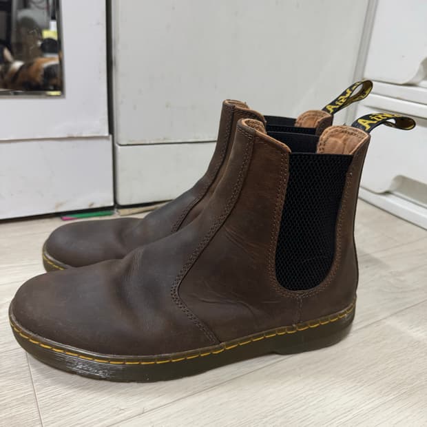 닥터마틴 하레마부츠 브라운 uk9