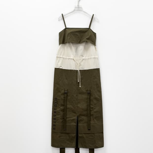 메종 마르지엘라 밀리터리 레이어드 스트랩 원피스