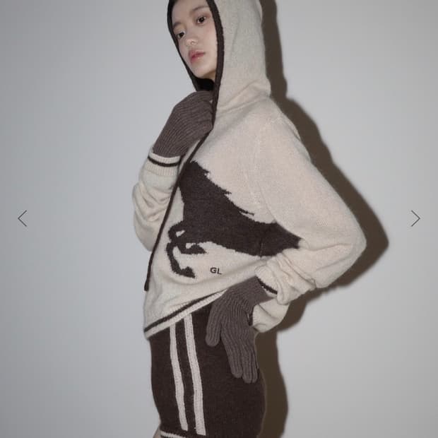 글로니 세트! (코지 크리터 후드 니트+크로스 스티치 니트 쇼츠)