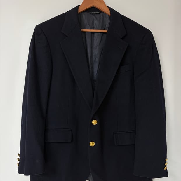 아큐아스쿠텀 캐시미어 100% 금장 코트 블랙