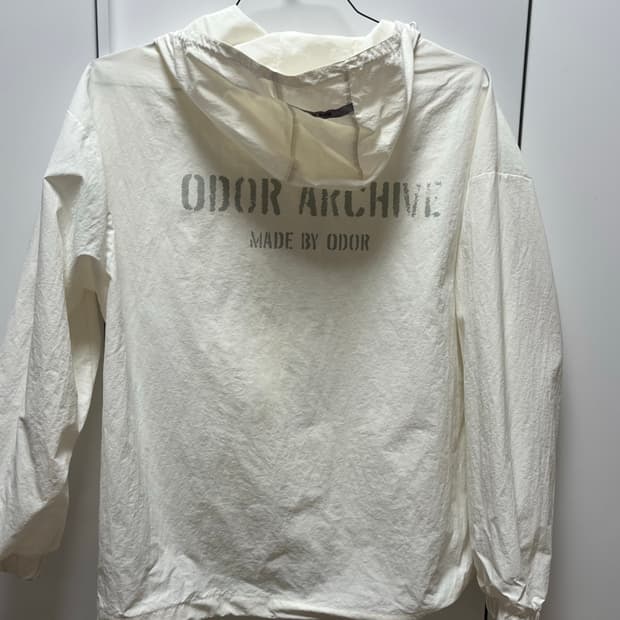 바람막이 화이트