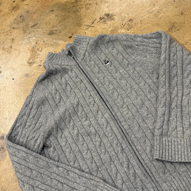 티니위니 그레이 꽈배기 니트 집업 