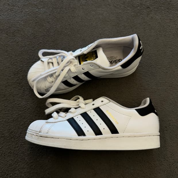 아디다스 슈퍼스타 화이트 블랙 처분 