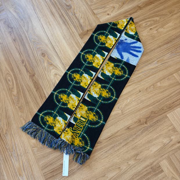 MONTMARTRE NEW YORK 머플러