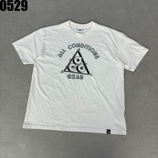 나이키 acg 반팔티
