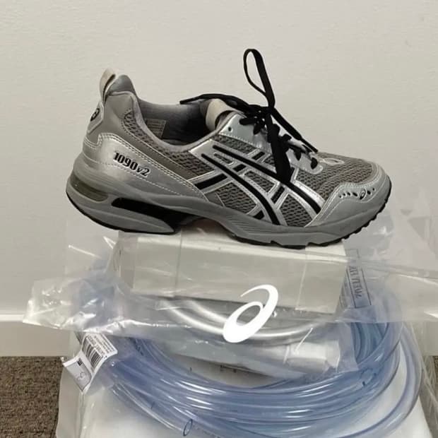 Asics x Freja Wewer 아식스 프레자위워 Gel-1090 V