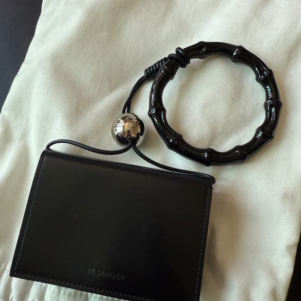 질센더 블렉 가죽 카드지갑 가방