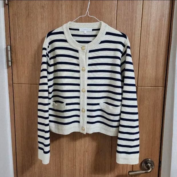 (55)여성 루디아K 금장버튼 울 니트 가디건