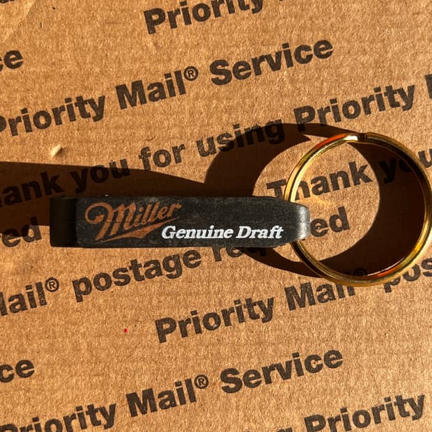 90s vtg Red Hook Brewery Keyring