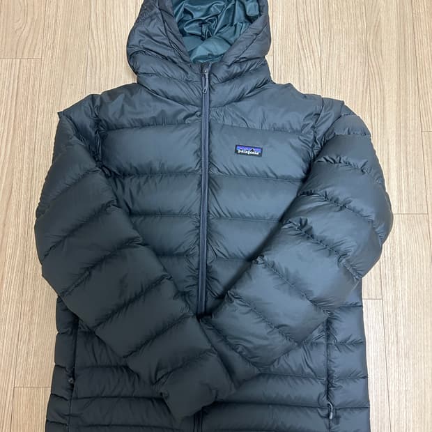 파타고니아 다운 후디 경량패딩 m사이즈