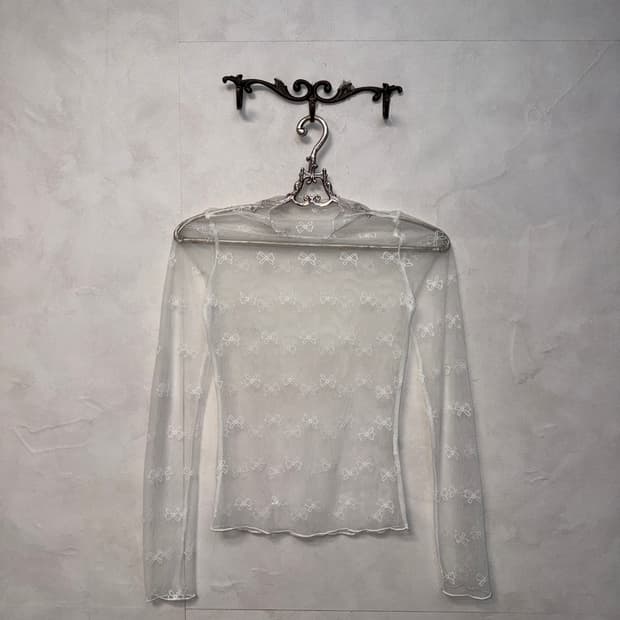 White ribbon patterned mesh top