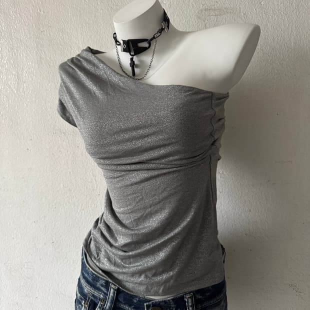 Ruched one-shoulder top