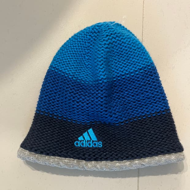 아디다스 새상품 비니! 일본 직구 희귀템! 