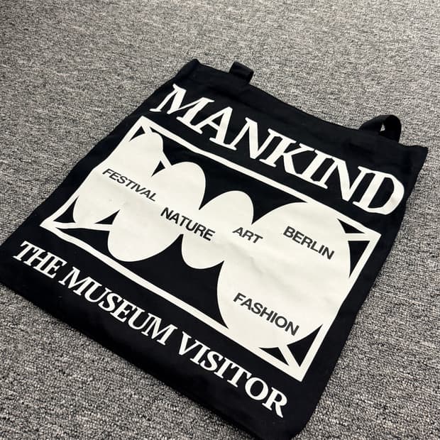 더 뮤지엄 비지터 / 에코백