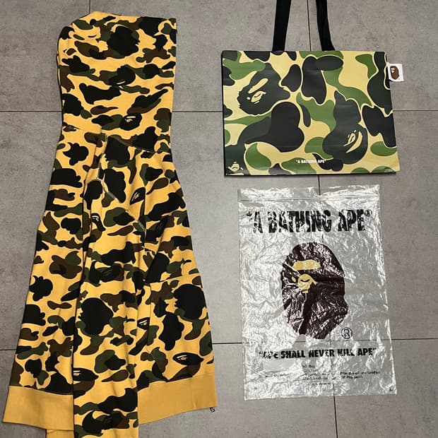 베이프 황계 후드집업