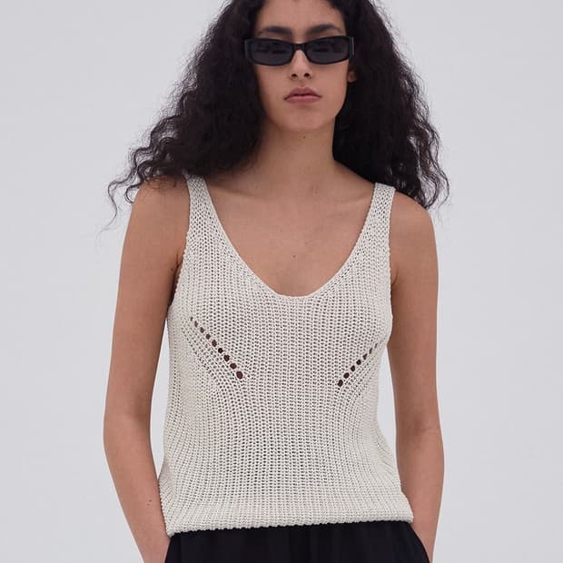 GBH 슬리브리스 니트 에크루