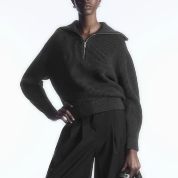 cos 울 하프 집업 차콜 