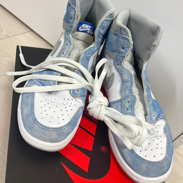 조던 1 레트로 하이 OG 하이퍼 로얄 275