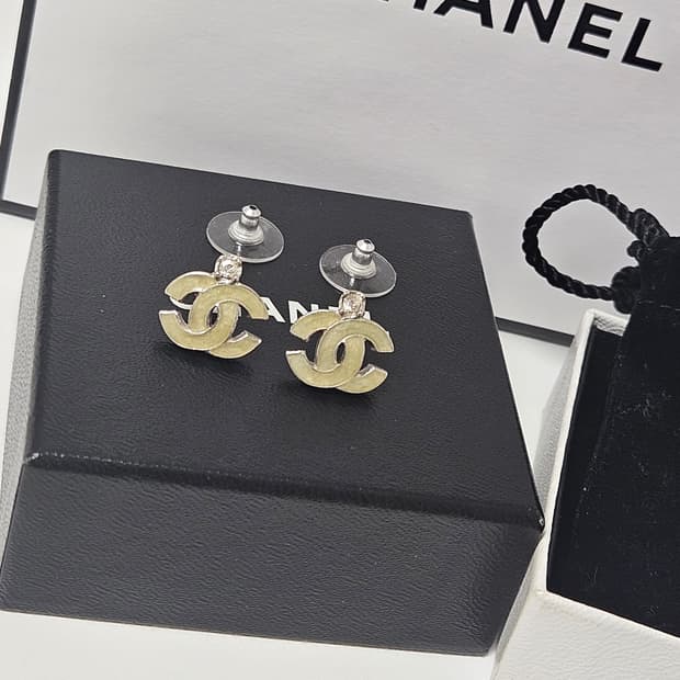 샤넬 빈티지 코코마크 라인스톤 귀걸이 (옥색/에폭시) [정품/풀세트]