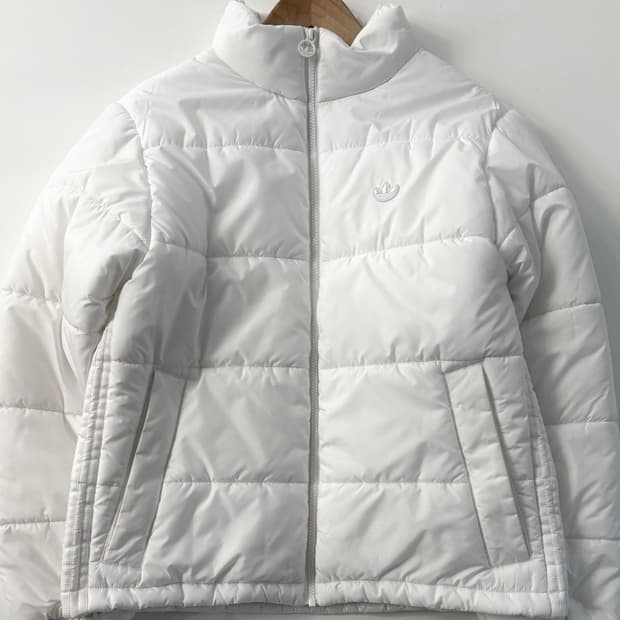 Adidas 아디다스 화이트컬러 와펜 패딩 자켓